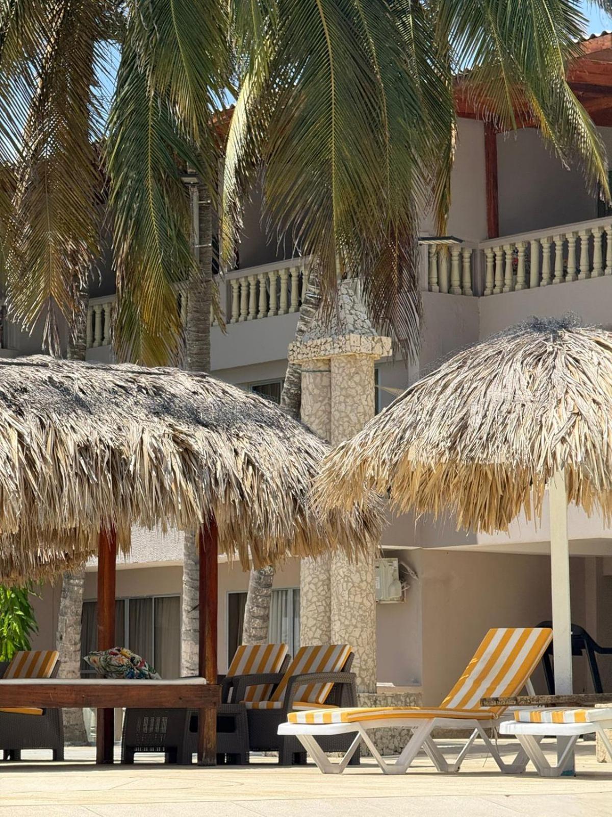 Playa Palmeras Beach Resort Cartagena 外观 照片