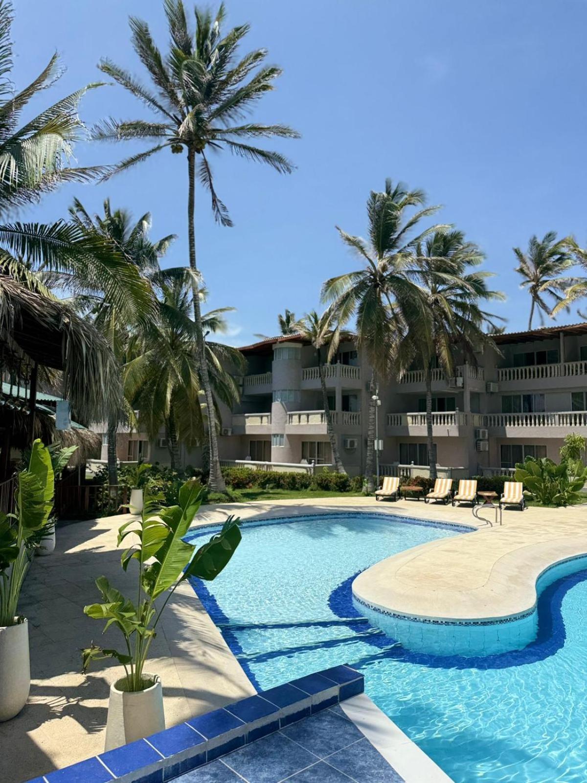 Playa Palmeras Beach Resort Cartagena 外观 照片